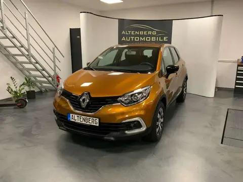 Used RENAULT CAPTUR Petrol 2018 Ad 