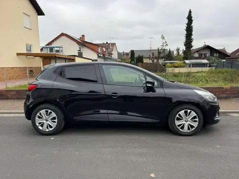 Used RENAULT CLIO Diesel 2017 Ad 