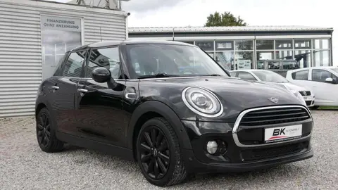 Used MINI COOPER Petrol 2018 Ad 