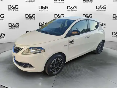 Used LANCIA YPSILON Hybrid 2024 Ad 