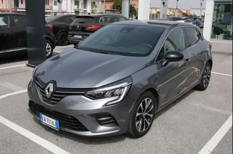 Annonce RENAULT CLIO Essence 2023 d'occasion 