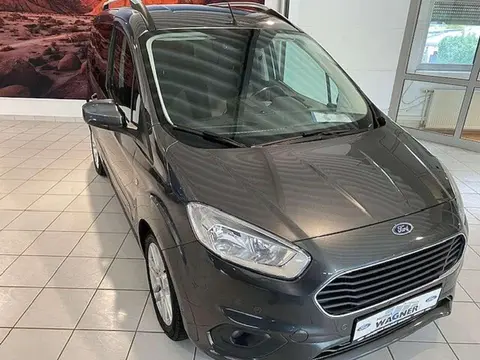 Used FORD TOURNEO Petrol 2018 Ad 