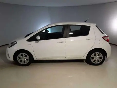 Used TOYOTA YARIS Hybrid 2019 Ad 