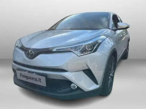 Annonce TOYOTA C-HR Essence 2017 d'occasion 