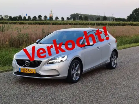 Annonce VOLVO V40 Essence 2017 d'occasion 