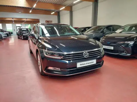 Used VOLKSWAGEN PASSAT Diesel 2019 Ad Belgium