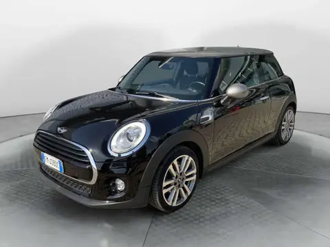 Used MINI COOPER Diesel 2017 Ad 