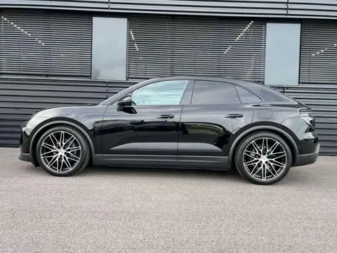 Used PORSCHE MACAN Hybrid 2024 Ad 