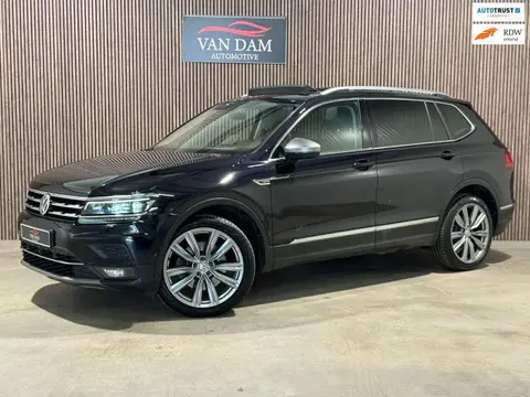 Used VOLKSWAGEN TIGUAN Petrol 2018 Ad 