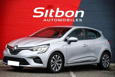 Used RENAULT CLIO Hybrid 2021 Ad 