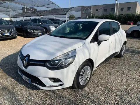 Used RENAULT CLIO LPG 2017 Ad 