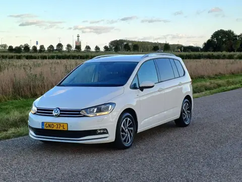 Used VOLKSWAGEN TOURAN Petrol 2018 Ad 