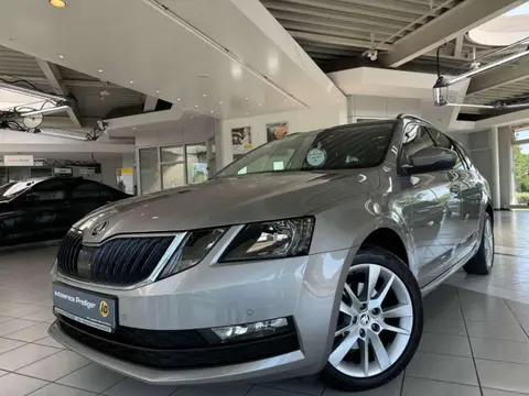 Used SKODA OCTAVIA Petrol 2019 Ad 