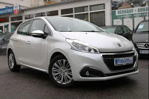 Used PEUGEOT 208 Petrol 2016 Ad 