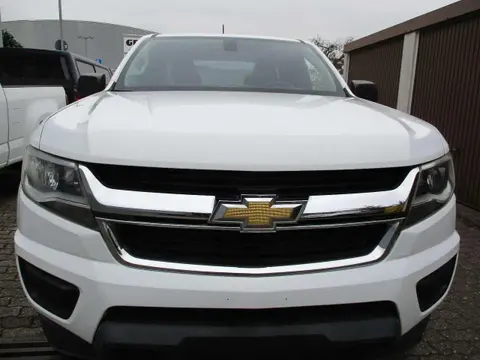 Used CHEVROLET COLORADO Petrol 2015 Ad 