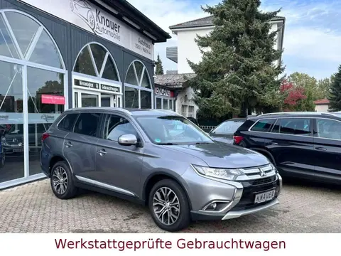 Used MITSUBISHI OUTLANDER Petrol 2017 Ad 