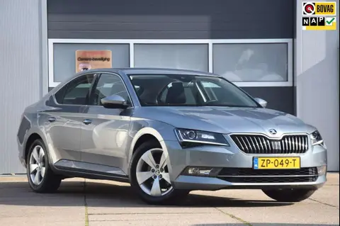 Annonce SKODA SUPERB Essence 2019 d'occasion 