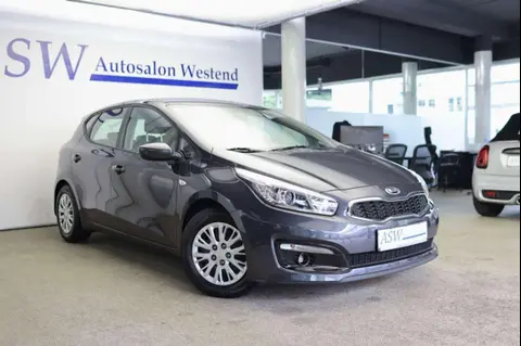 Used KIA CEED Petrol 2017 Ad 