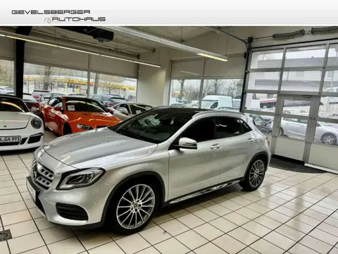 Annonce MERCEDES-BENZ CLASSE GLA Essence 2019 d'occasion 