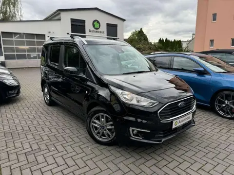 Used FORD TOURNEO Petrol 2019 Ad 