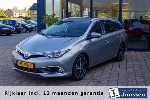 Used TOYOTA AURIS Hybrid 2017 Ad 