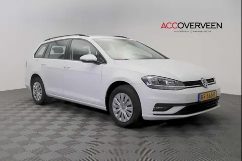 Used VOLKSWAGEN GOLF Petrol 2018 Ad 