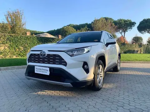 Annonce TOYOTA RAV4 Essence 2019 d'occasion 