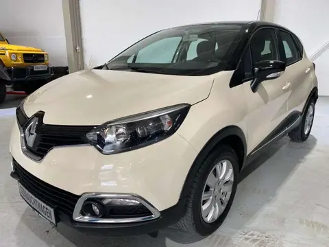 Used RENAULT CAPTUR Petrol 2016 Ad 