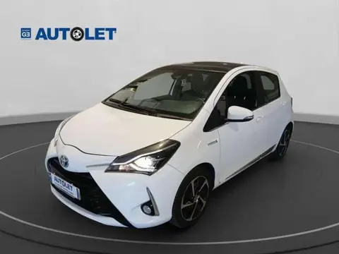 Used TOYOTA YARIS Hybrid 2019 Ad 