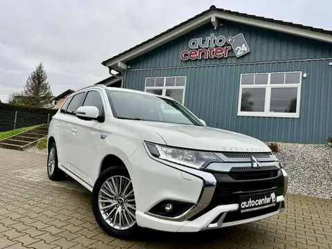 Used MITSUBISHI OUTLANDER Hybrid 2019 Ad 