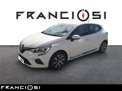 Used RENAULT CLIO Hybrid 2021 Ad 