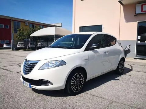 Annonce LANCIA YPSILON Essence 2015 d'occasion 