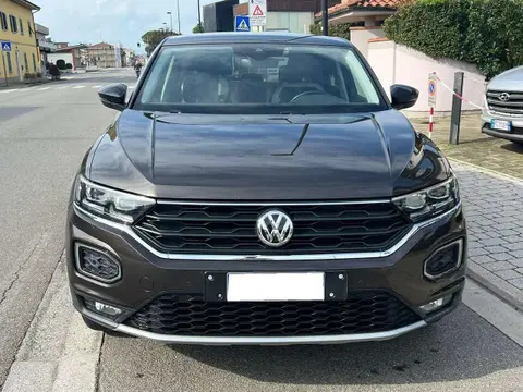 Used VOLKSWAGEN T-ROC Diesel 2018 Ad 