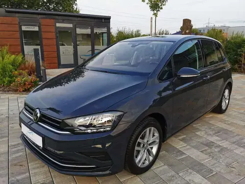 Used VOLKSWAGEN GOLF Petrol 2018 Ad 