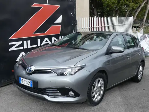 Annonce TOYOTA AURIS Hybride 2018 d'occasion 