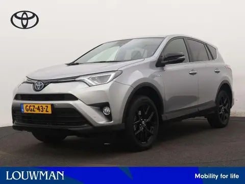 Used TOYOTA RAV4 Hybrid 2018 Ad 