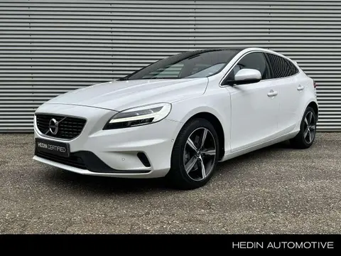 Annonce VOLVO V40 Essence 2019 d'occasion 