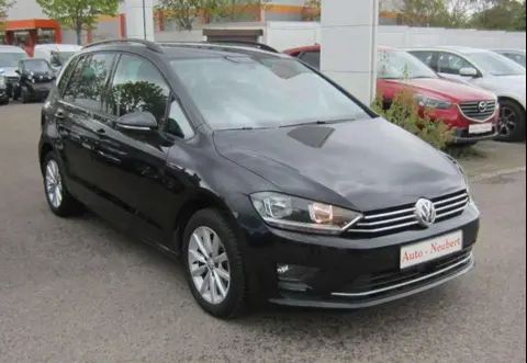 Used VOLKSWAGEN GOLF Petrol 2015 Ad 