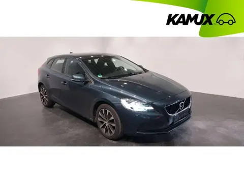 Annonce VOLVO V40 Essence 2019 d'occasion 