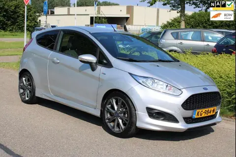 Annonce FORD FIESTA Essence 2016 d'occasion 