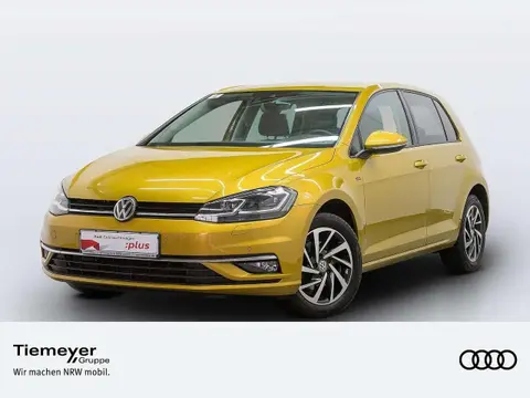 Used VOLKSWAGEN GOLF Petrol 2018 Ad 