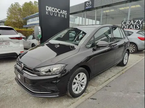 Used VOLKSWAGEN GOLF Petrol 2018 Ad 