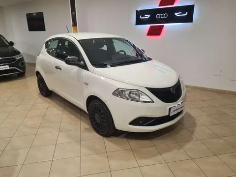 Used LANCIA YPSILON Hybrid 2021 Ad 