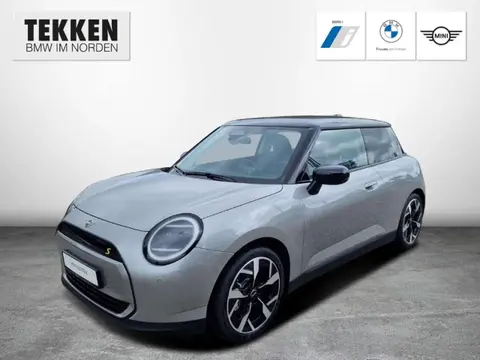 Used MINI COOPER Electric 2024 Ad Germany