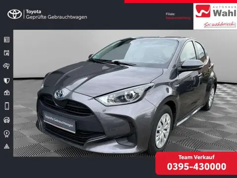 Used TOYOTA YARIS Hybrid 2021 Ad Germany