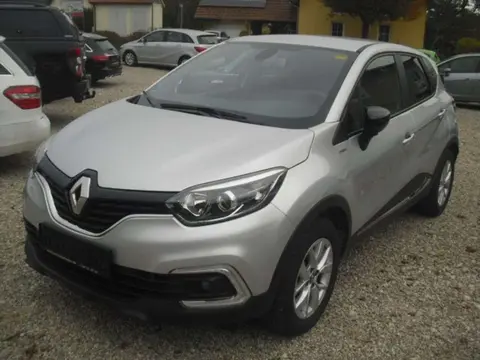 Annonce RENAULT CAPTUR Essence 2019 d'occasion 