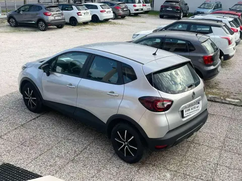 Used RENAULT CAPTUR Petrol 2019 Ad 