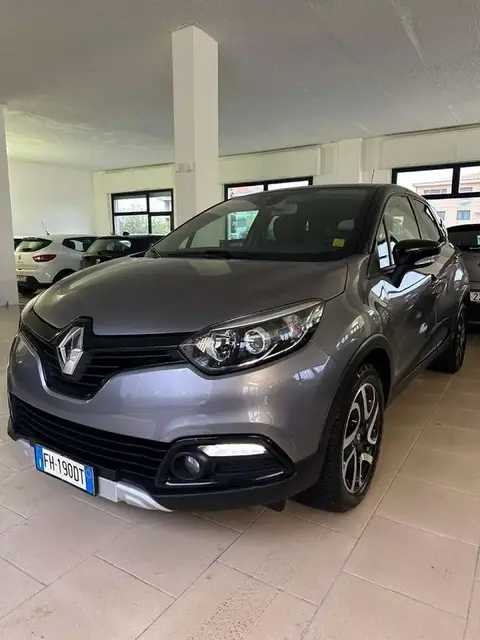 Annonce RENAULT CAPTUR Essence 2017 d'occasion 