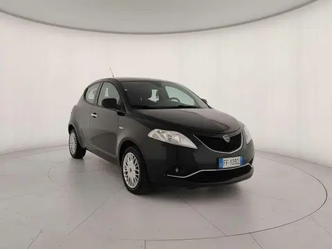 Annonce LANCIA YPSILON Essence 2016 d'occasion 