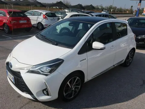 Used TOYOTA YARIS Hybrid 2018 Ad 